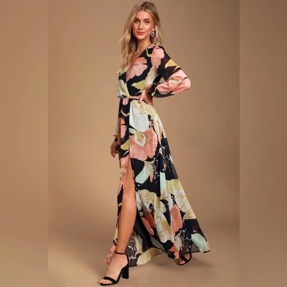 Lulus NWT black floral printed maxi dress MED feminine Datenight event sexy - Picture 2 of 7